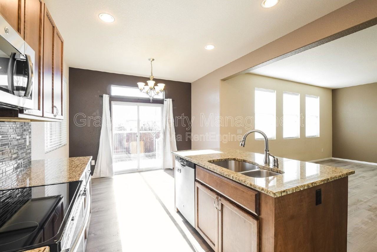 510 Dukes Way - Photo 7 of 21