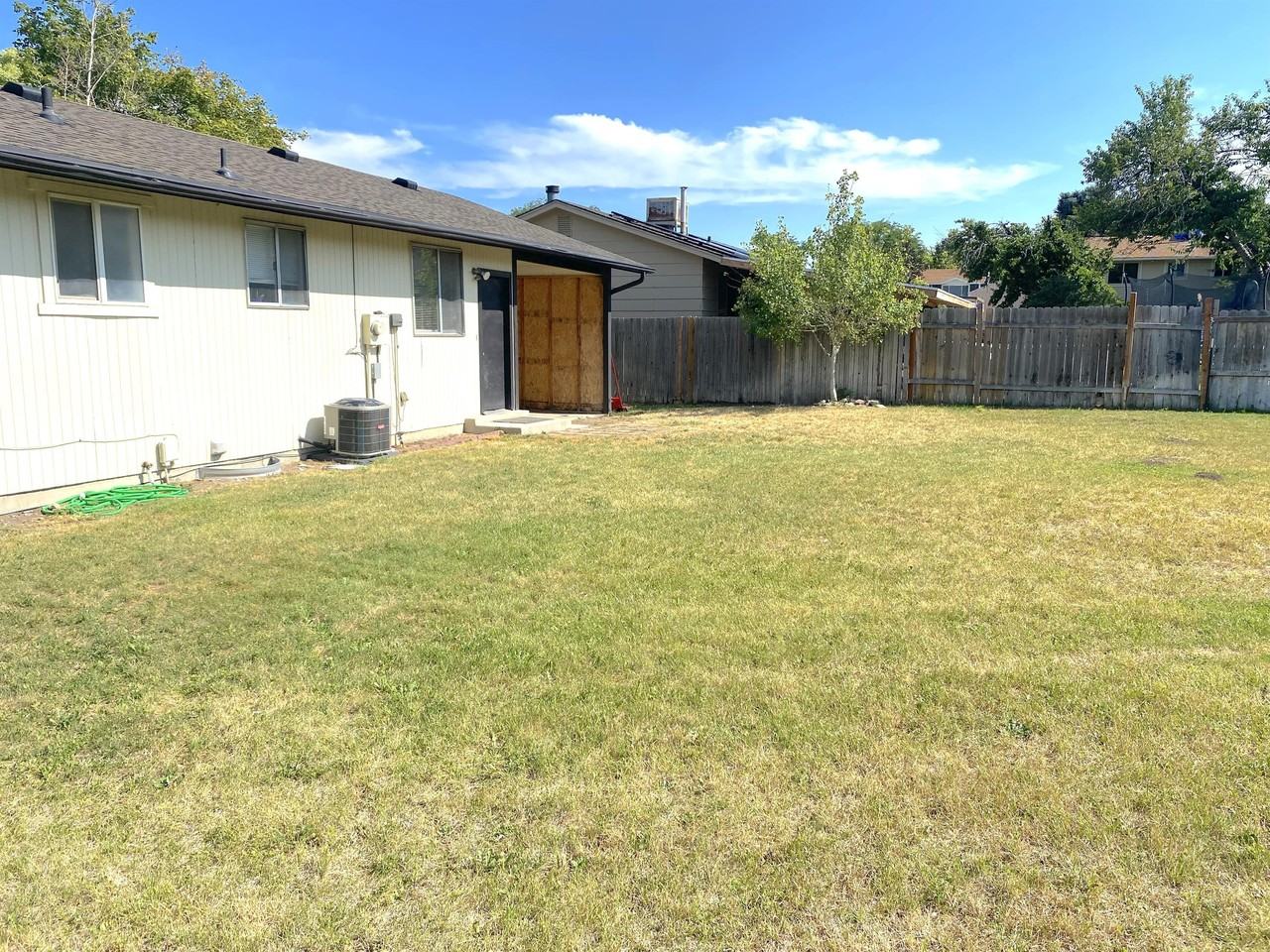 5542 Southwest - Photo 6 of 35