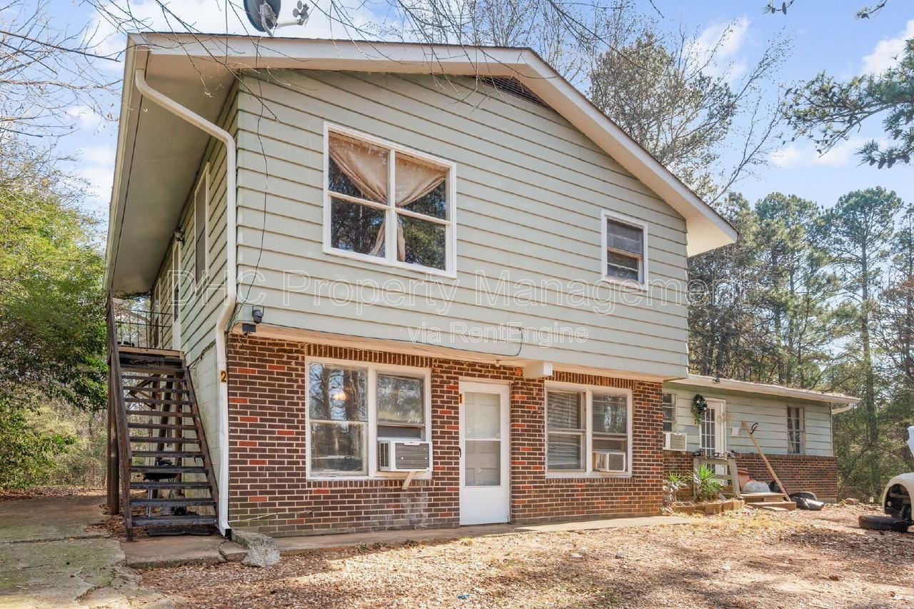 3234 Highway 92 Fairburn Rd #1 - Photo 2 of 10