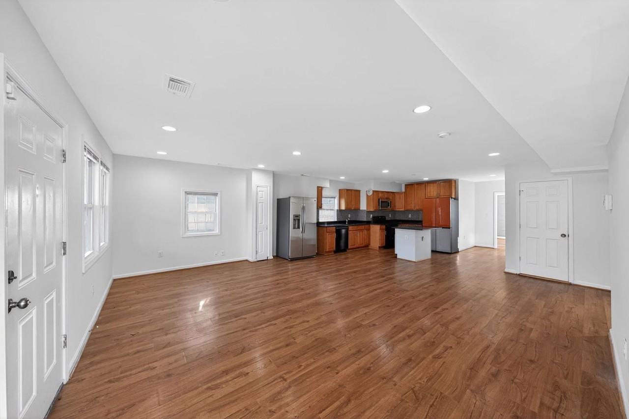 7920 Temple Hill Rd - Photo 2 of 15