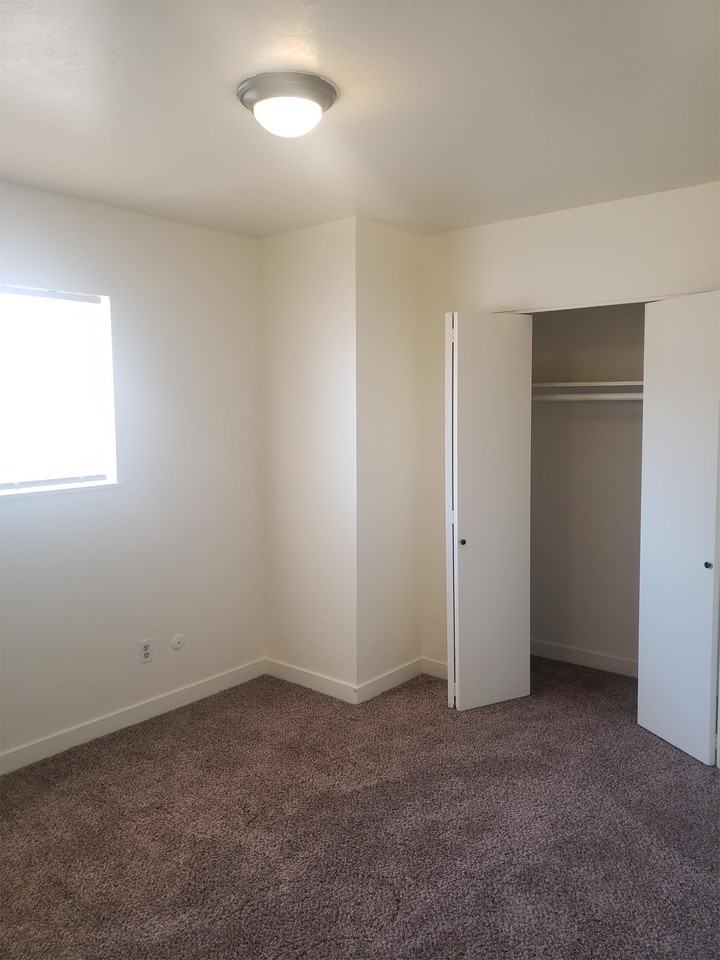 1754 Southwest - Photo 4 of 29