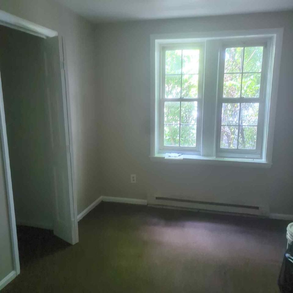 705 E 6th St #3 - Photo 2 of 9