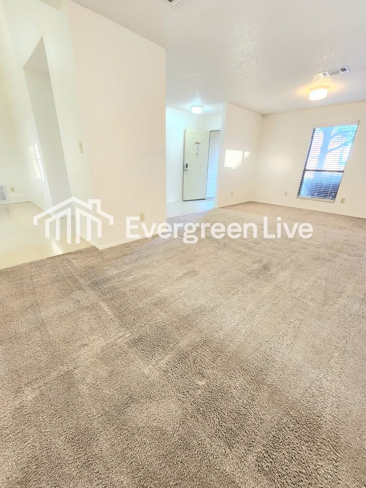 1303 San Felipe Ct - Photo 5 of 22