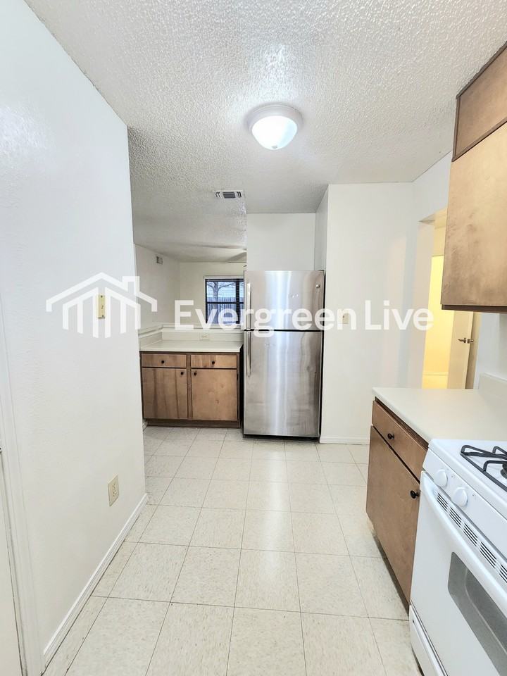 2148 Santa Ana Ct - Photo 6 of 21