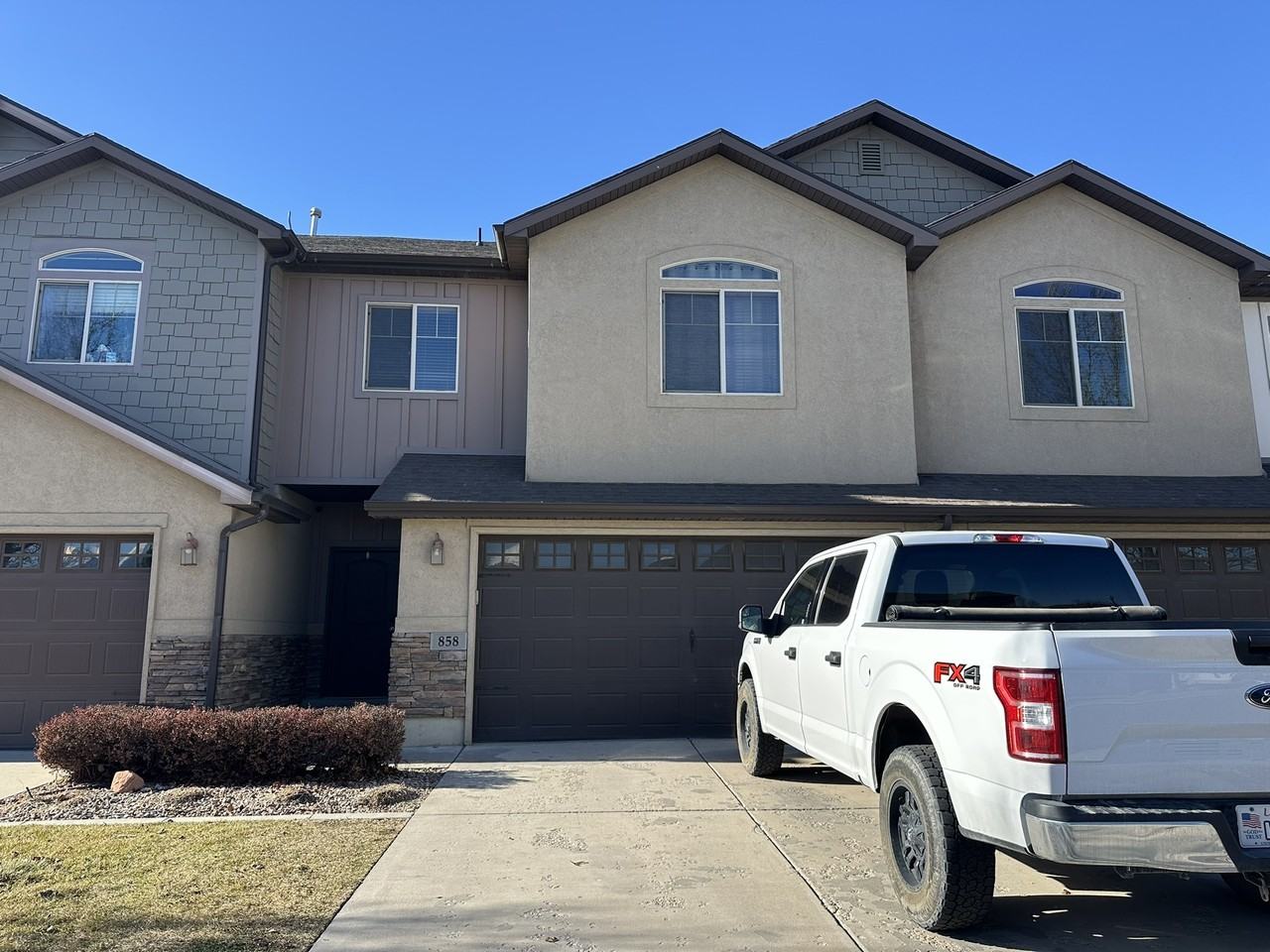 858 Sw - Photo 2 of 22