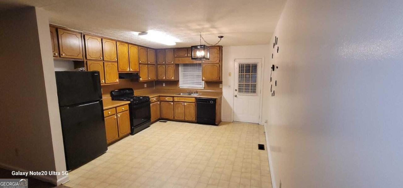 112 Fairhaven Ct - Photo 3 of 8