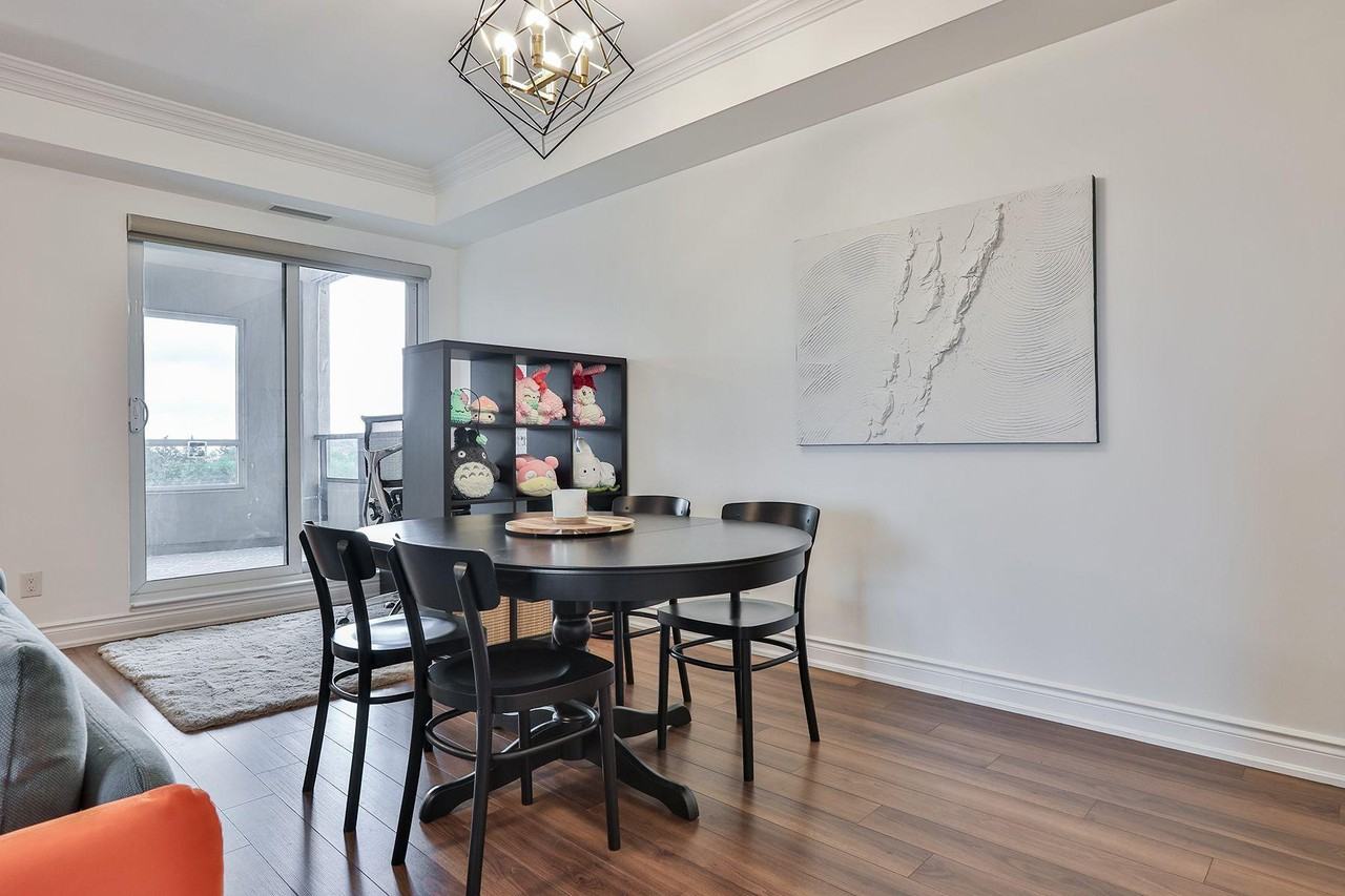 9255 Jane St #605 - Photo 4 of 32