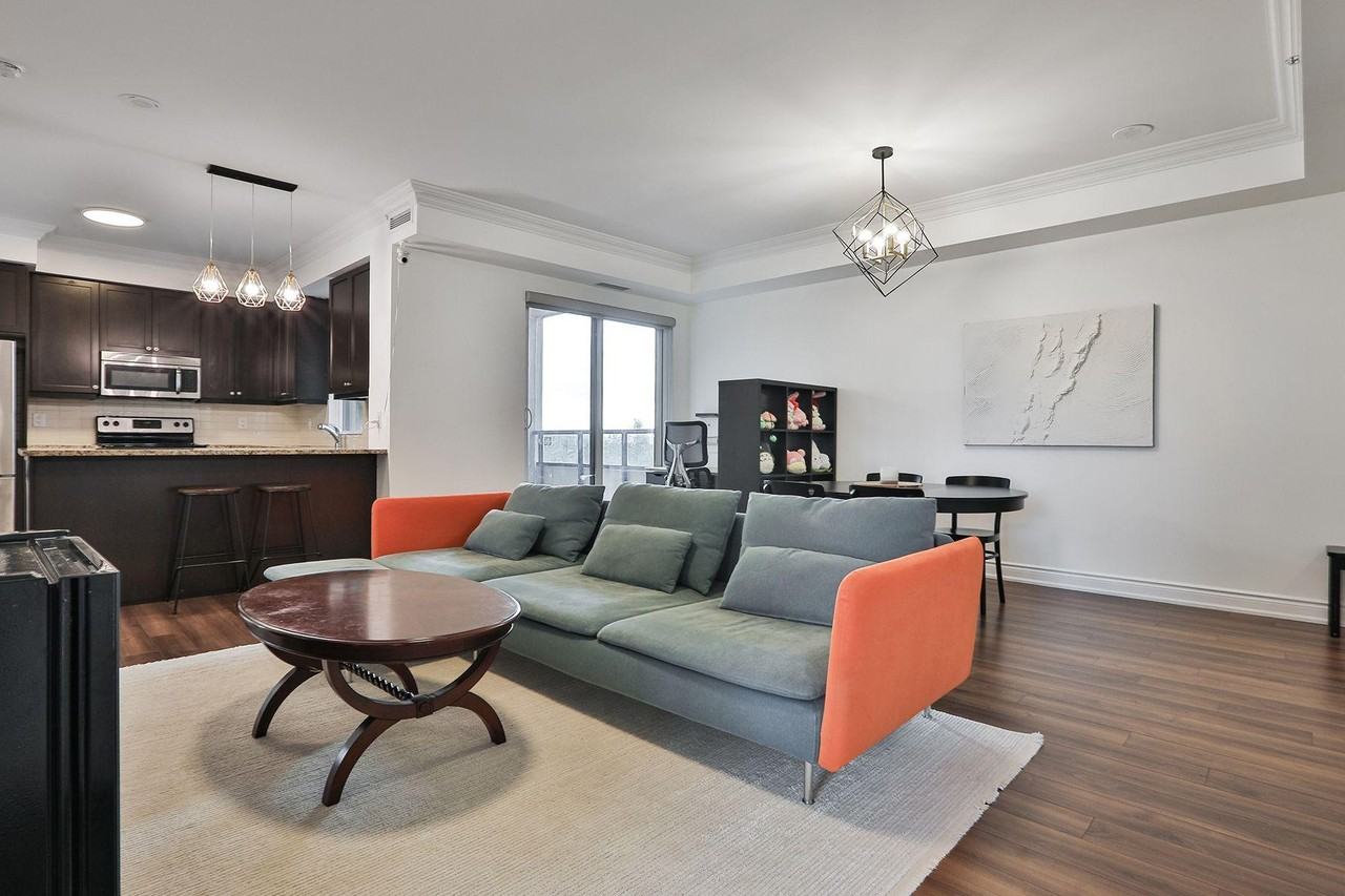 9255 Jane St #605 - Photo 5 of 32