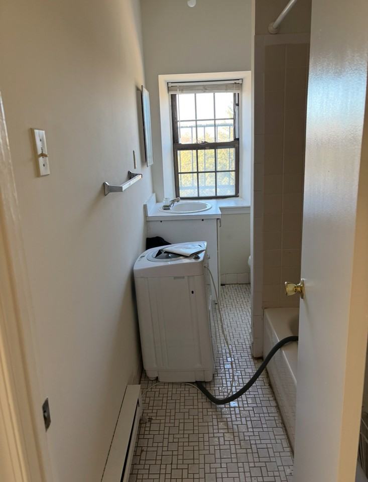 1717 W Chester Pike #4 - Photo 2 of 9