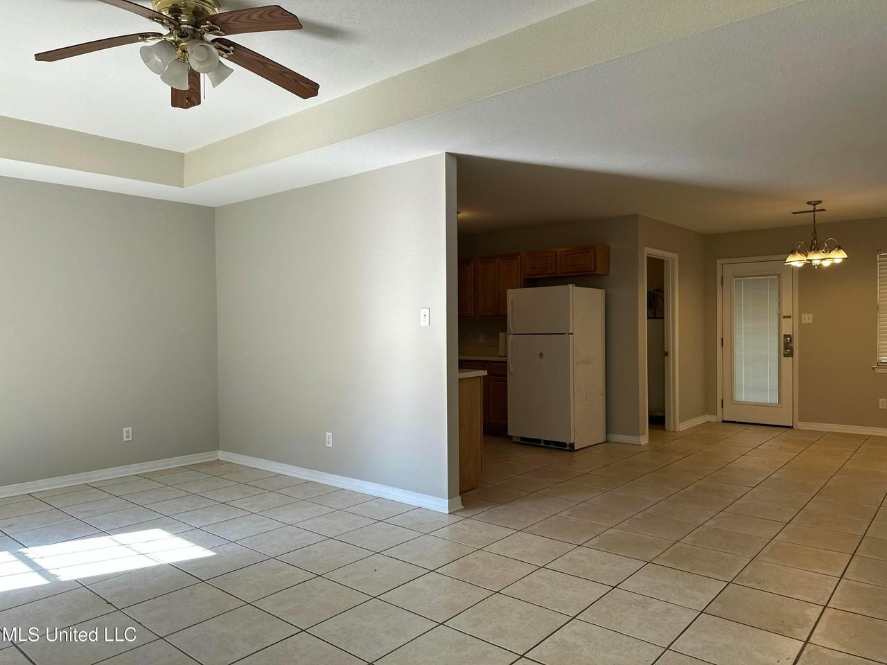 1113 Dorothy St - Photo 7 of 11