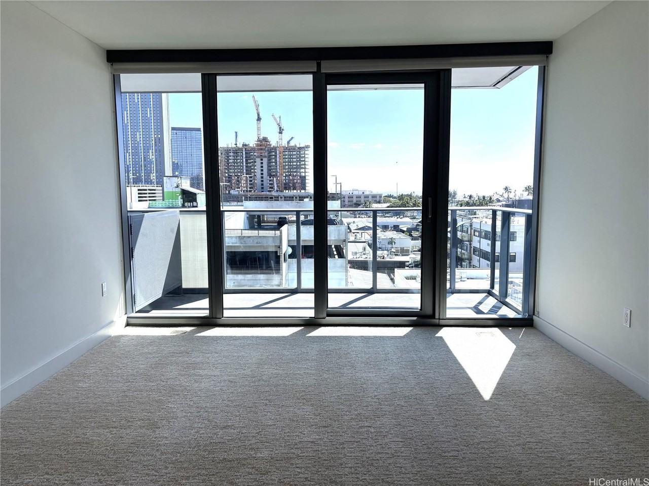 600 Ala Moana Blvd #707 - Photo 4 of 25