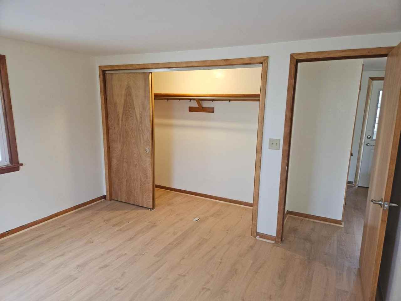 727 Dayton Ave - Photo 2 of 11