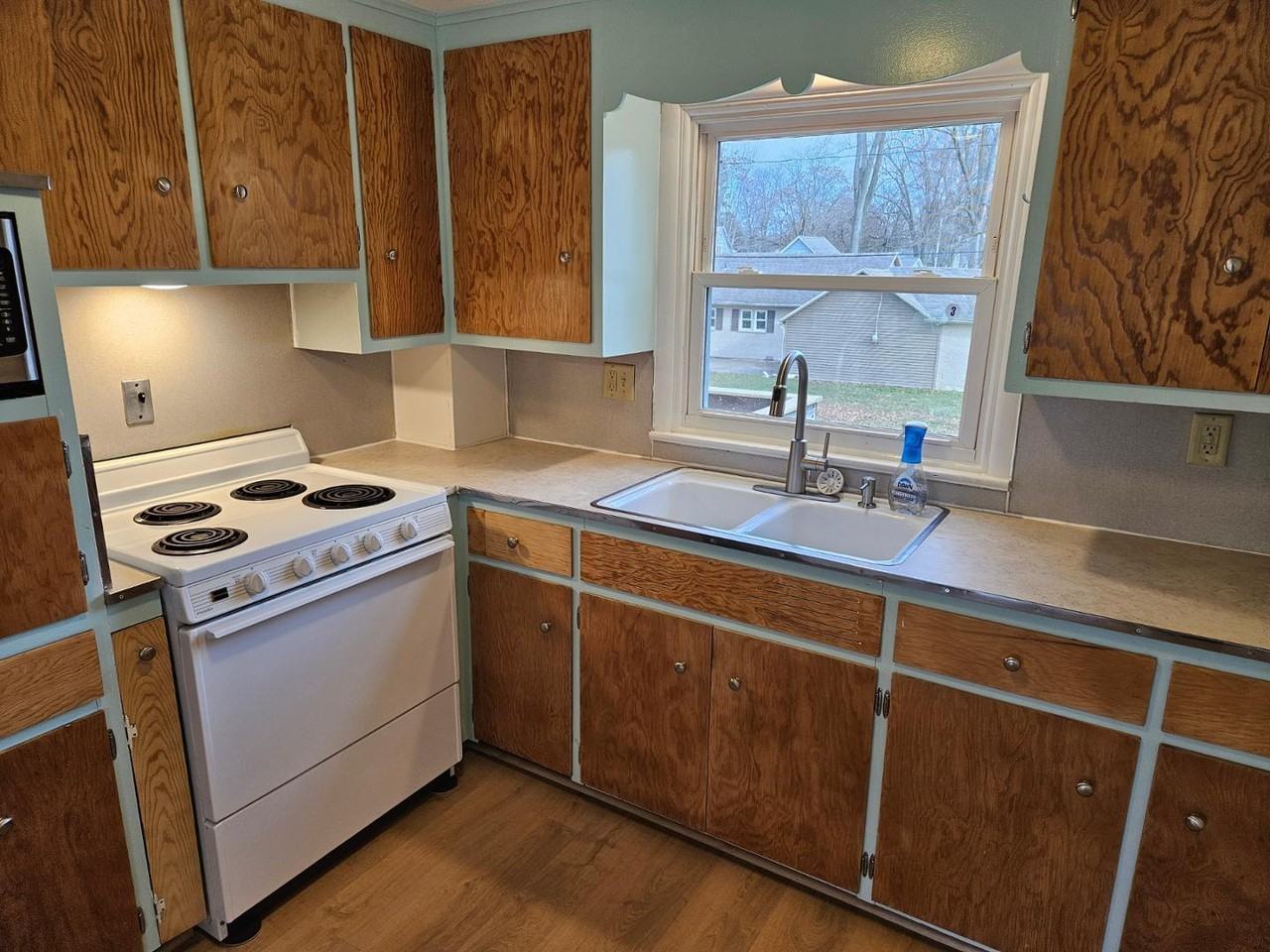 727 Dayton Ave - Photo 7 of 11