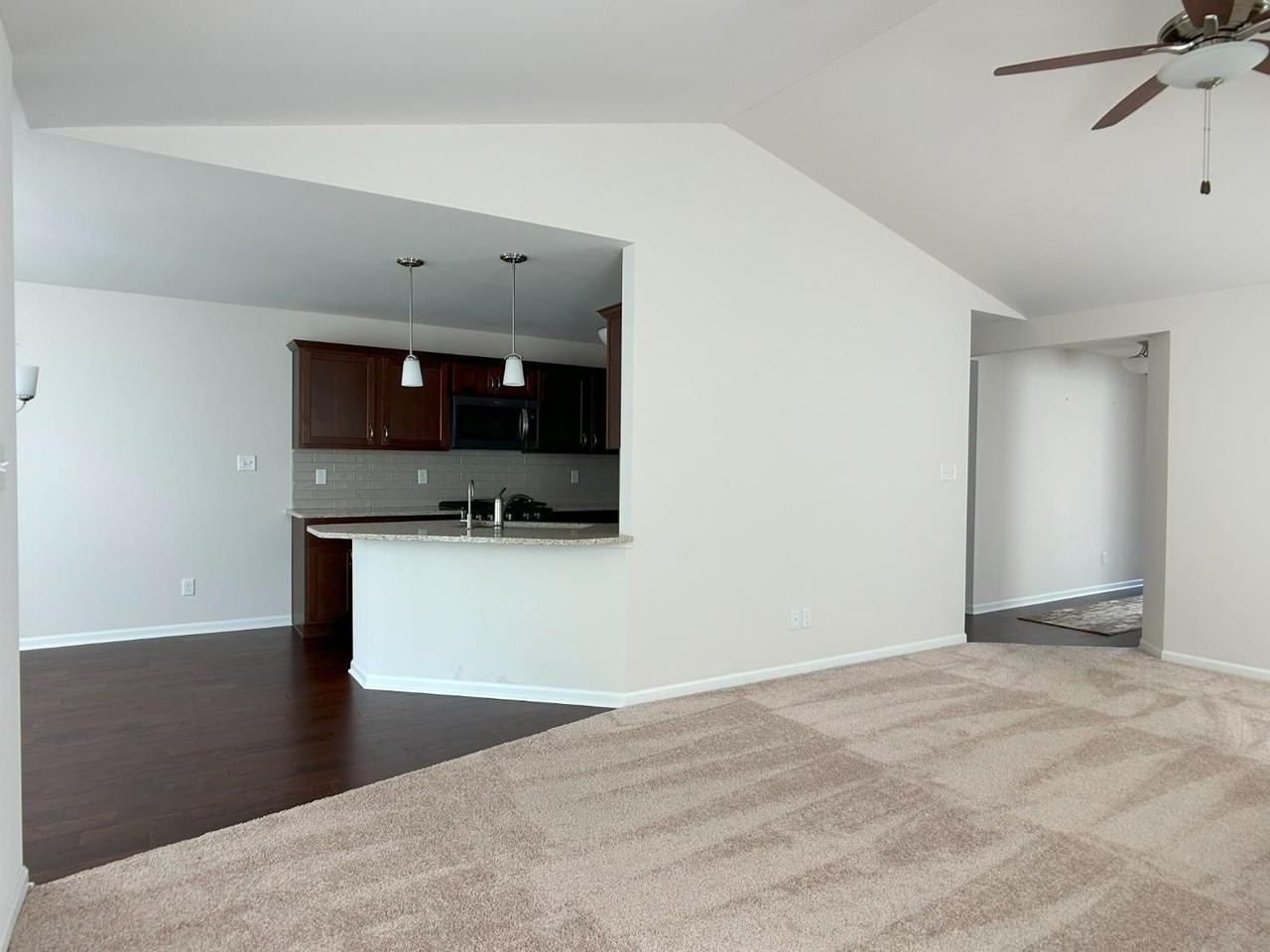 13876 Nantucket Dr - Photo 3 of 29