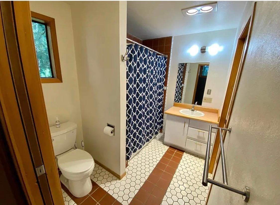 13680 Johnson Ter - Photo 5 of 10