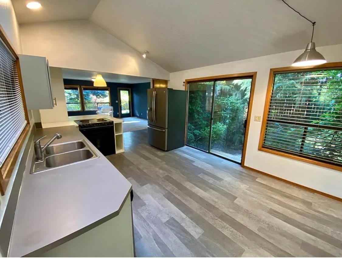 13680 Johnson Ter - Photo 7 of 10