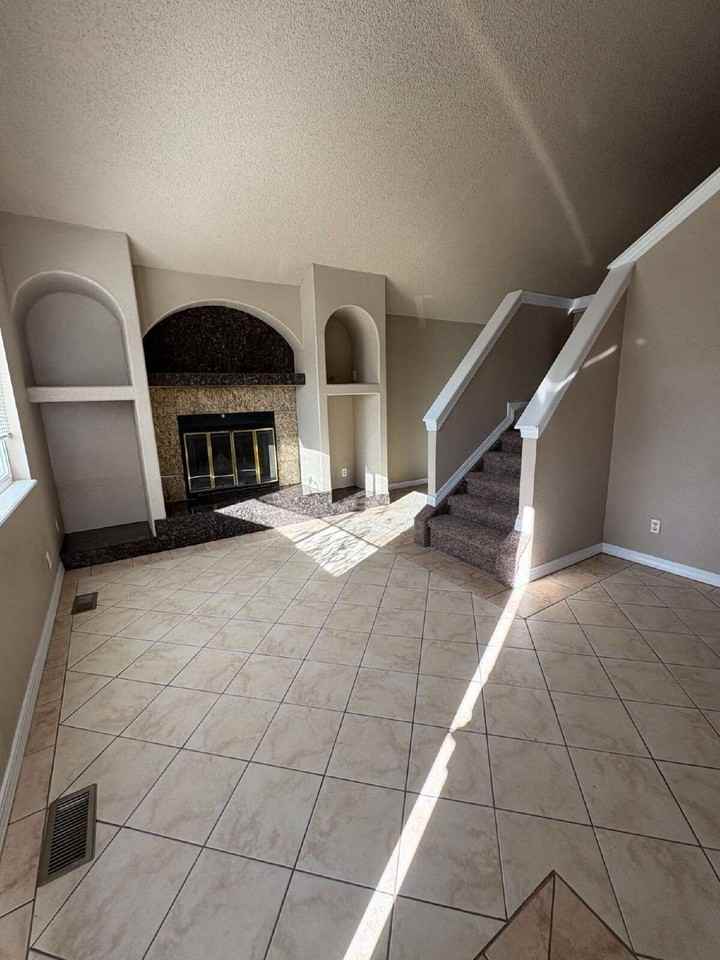 4420 Allison Dr - Photo 2 of 12