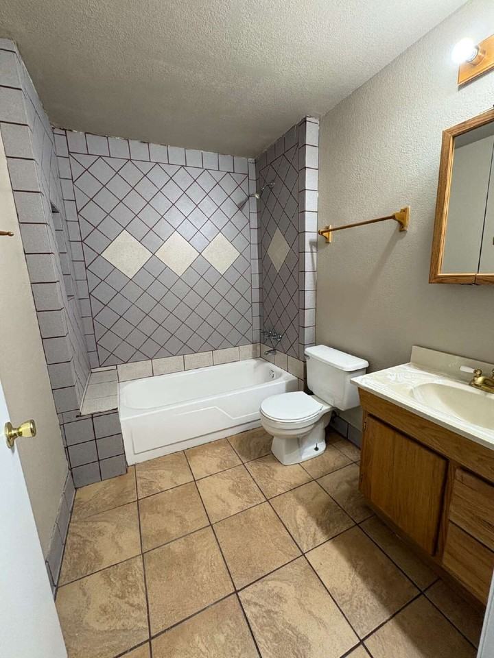 4420 Allison Dr - Photo 6 of 12