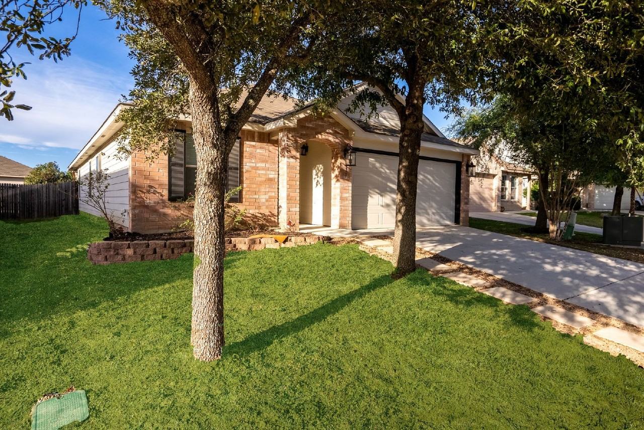 911 Rustic Cactus - Photo 3 of 32