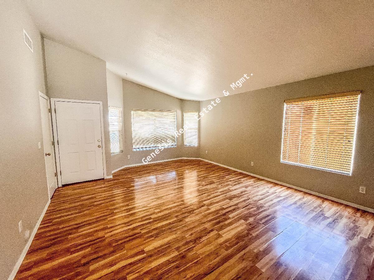 2275 W Silverbell Oasis Way - Photo 6 of 25