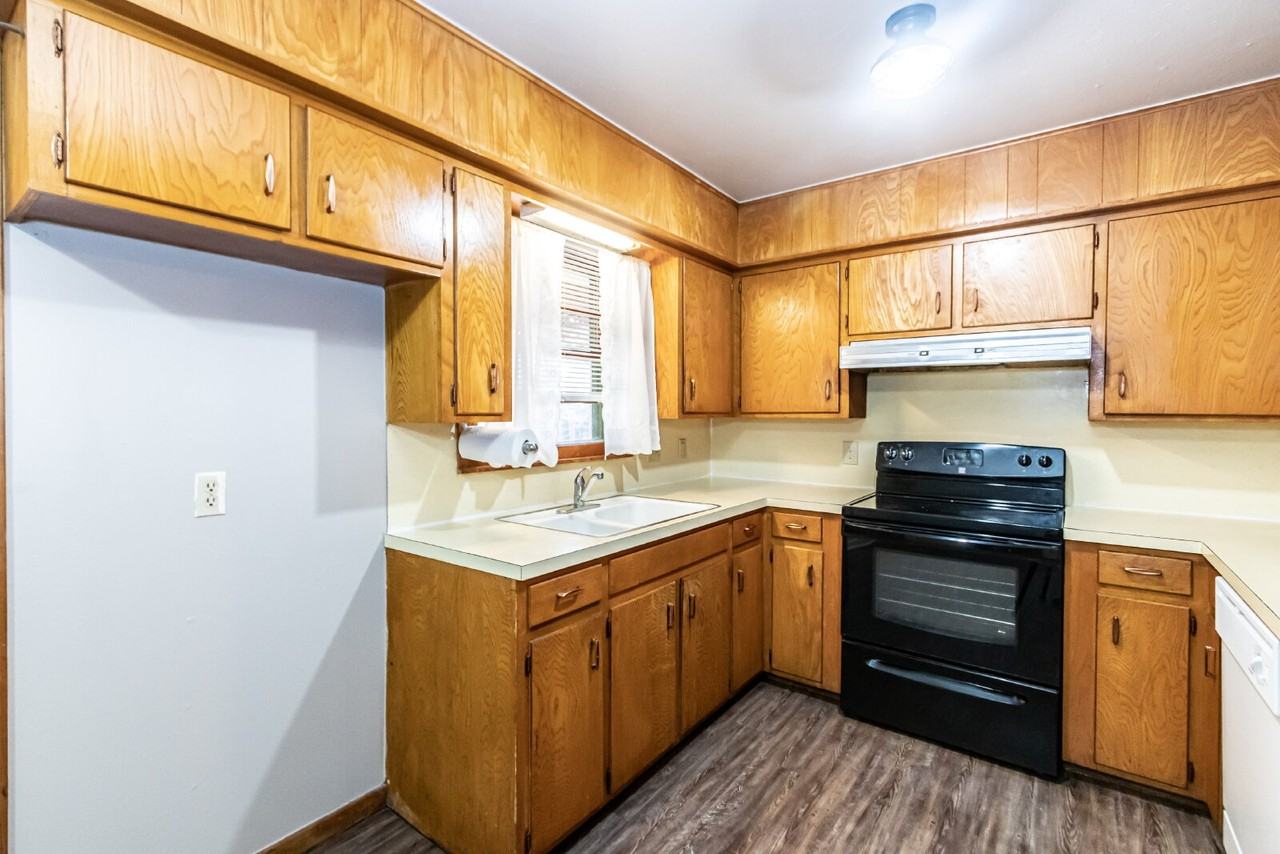 4701 45th St - Photo 5 of 14