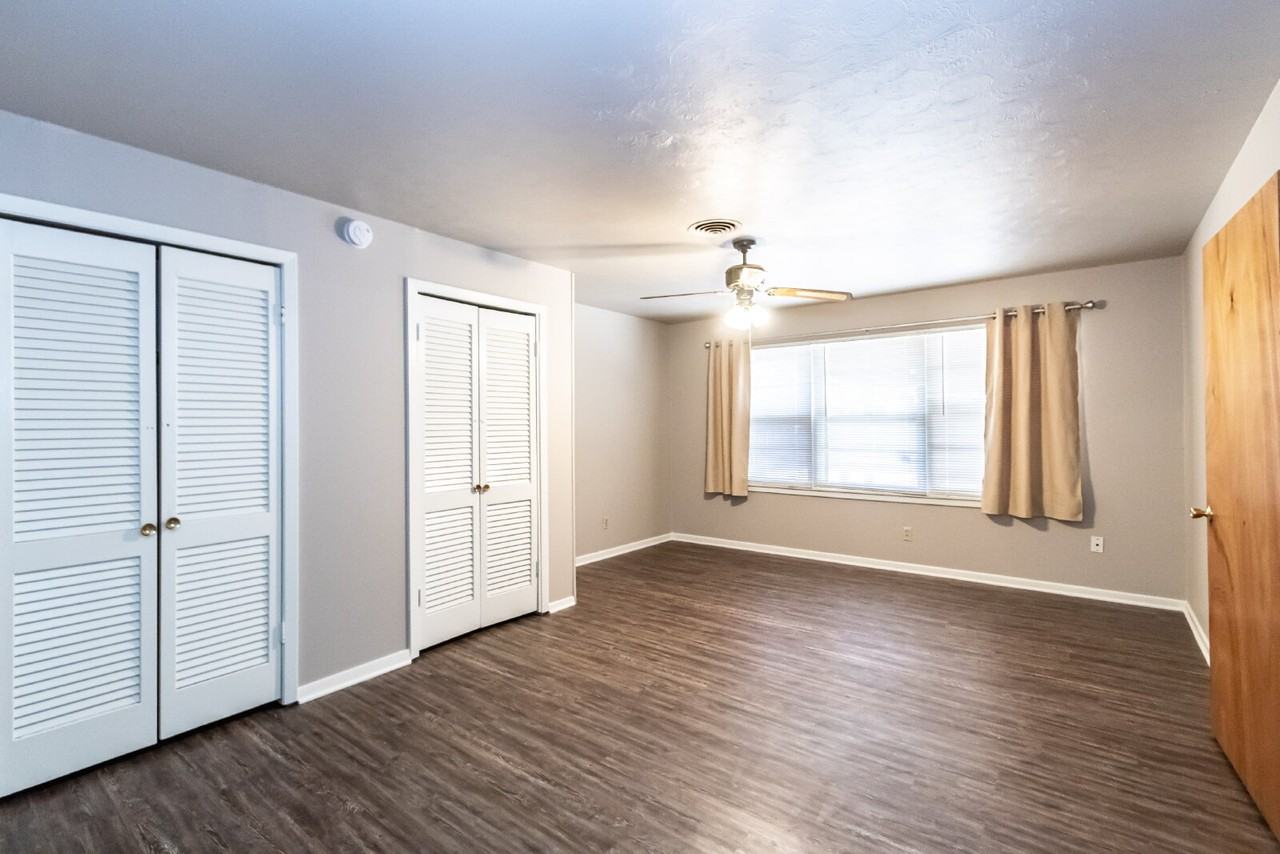 4701 45th St - Photo 6 of 14