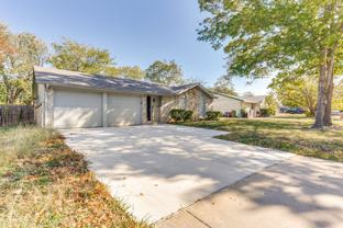 403 Live Oak Dr - Photo 1 of 1