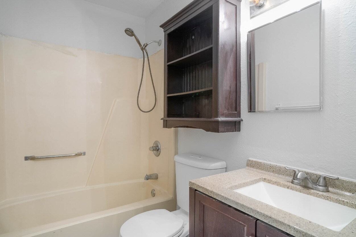 1218 E Baltimore Ave - Photo 4 of 13