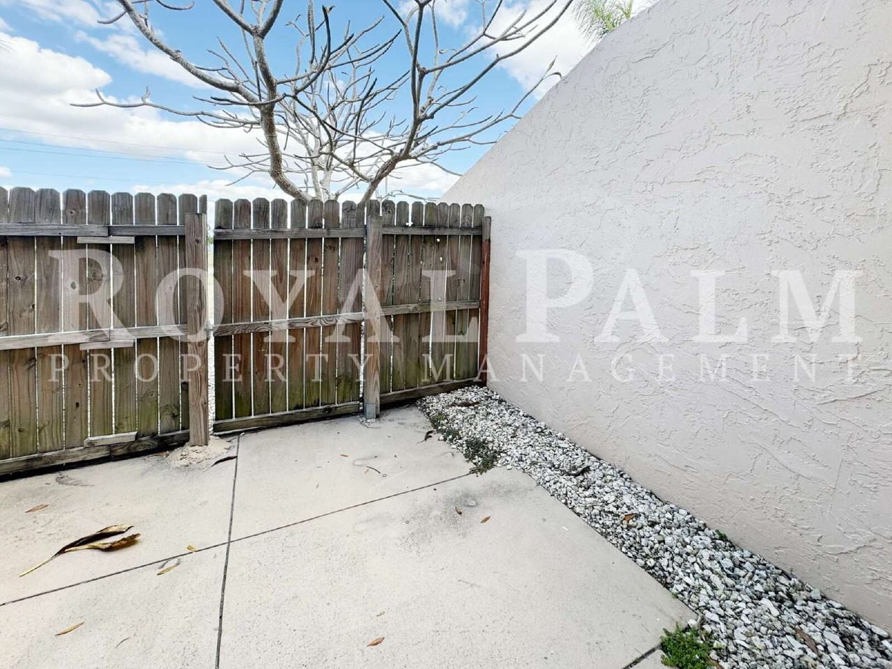 1981 Trailwinds Dr - Photo 2 of 39