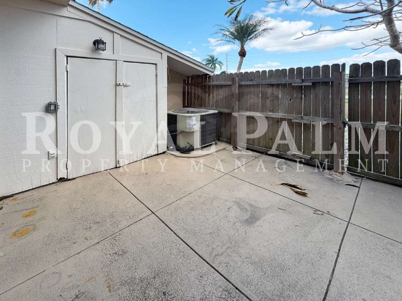 1981 Trailwinds Dr - Photo 5 of 39