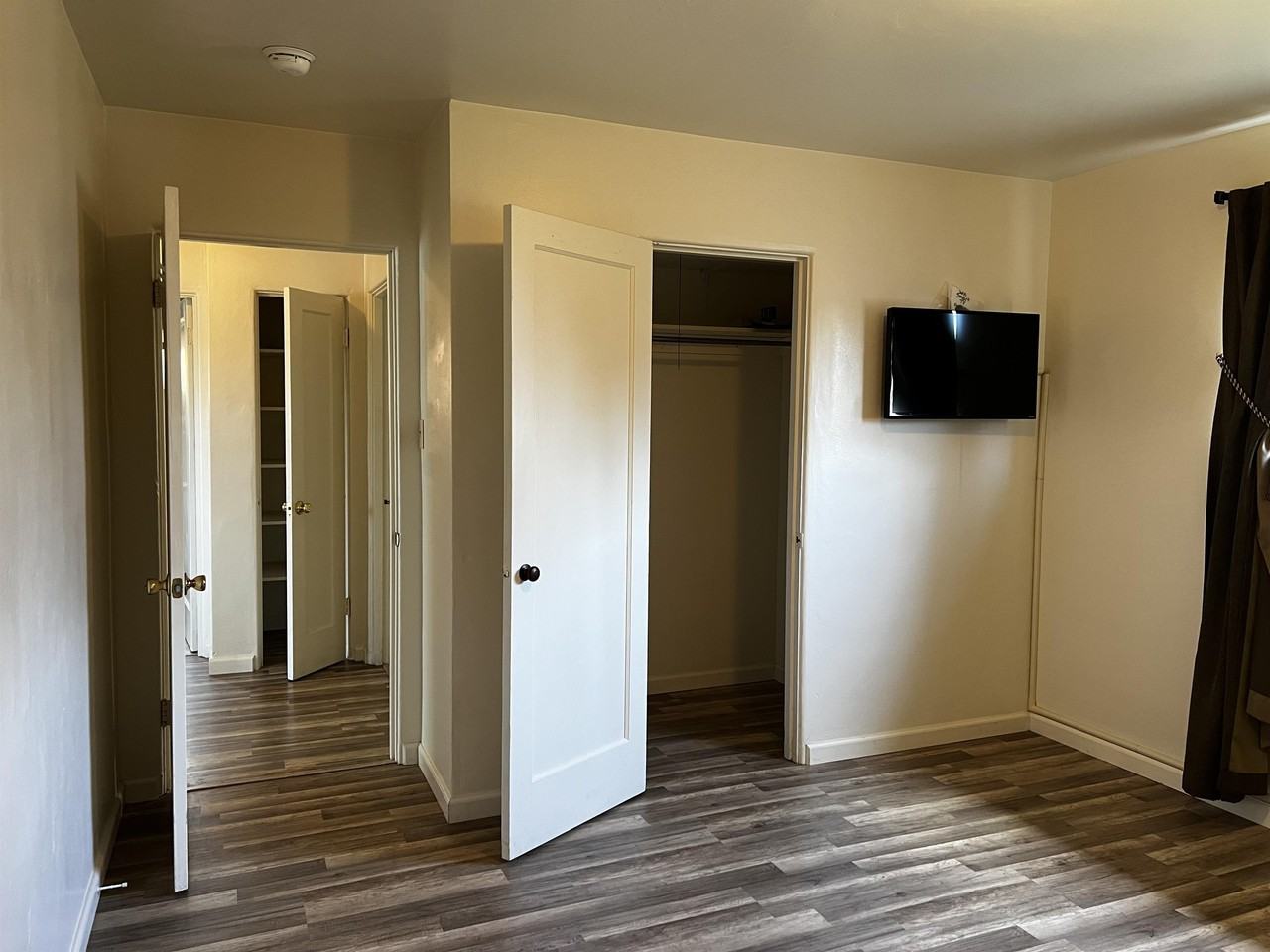 1120 Austin Way - Photo 5 of 23