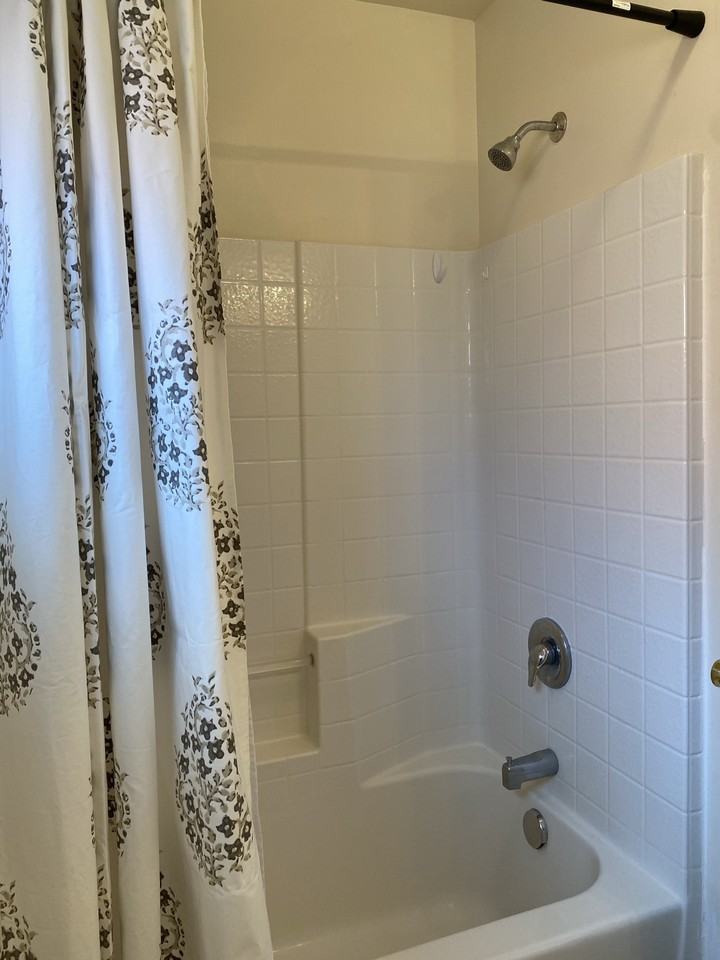 1120 Austin Way - Photo 3 of 23