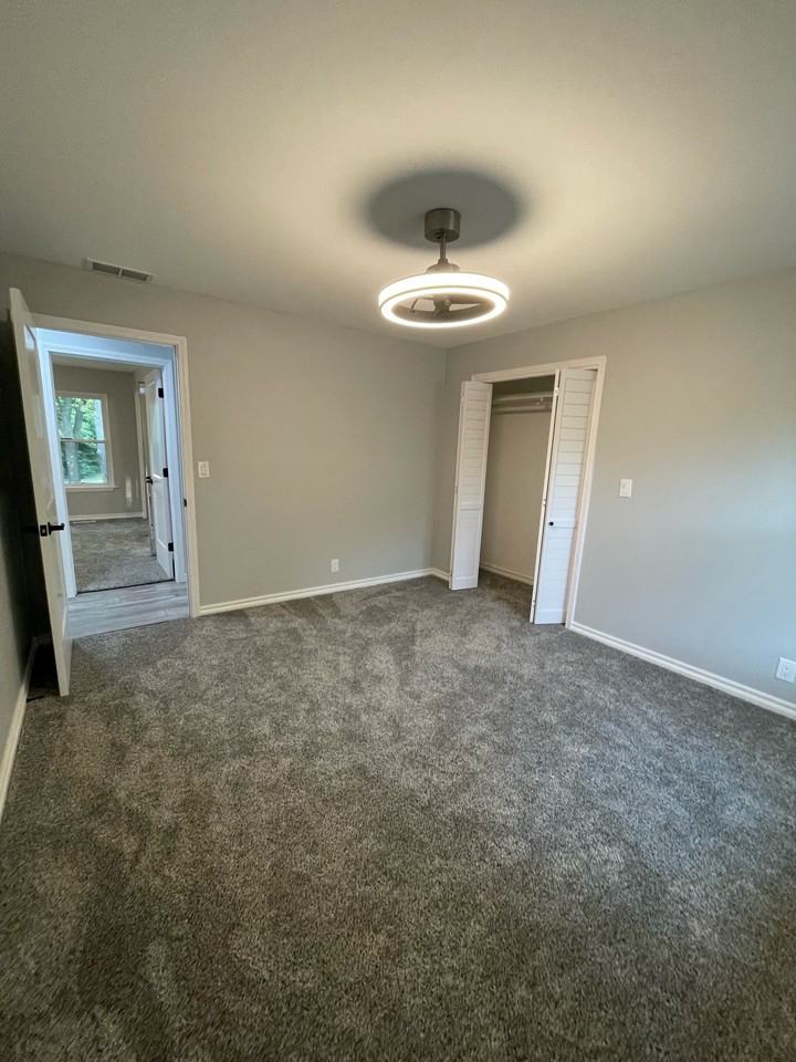 106 Oak Hills Dr - Photo 6 of 31