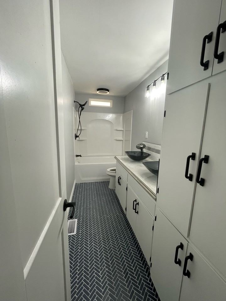 106 Oak Hills Dr - Photo 2 of 31