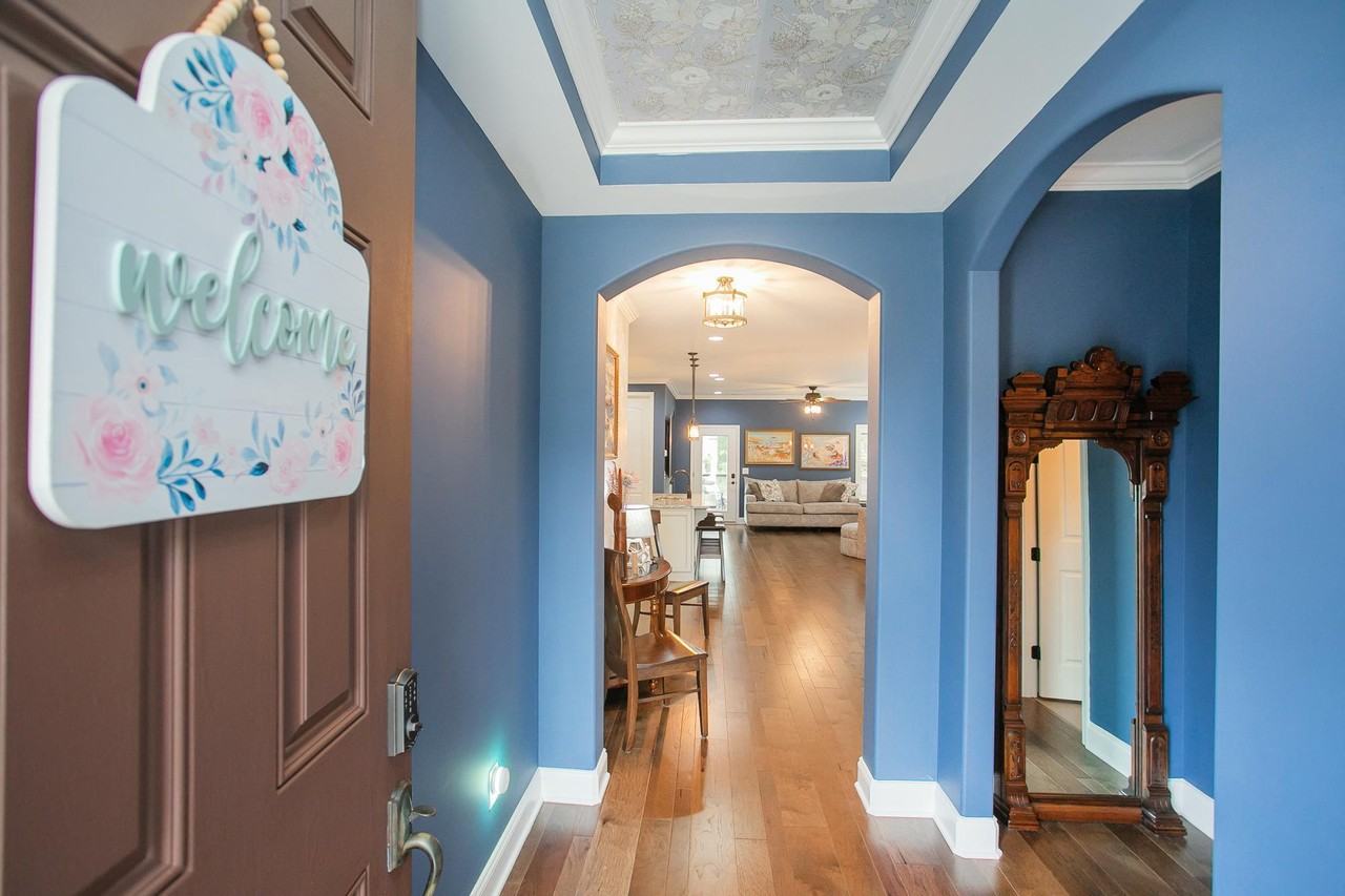 138 Monarchos Dr - Photo 3 of 47