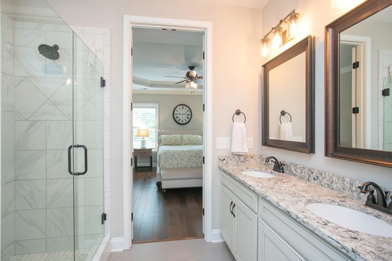 138 Monarchos Dr - Photo 5 of 47