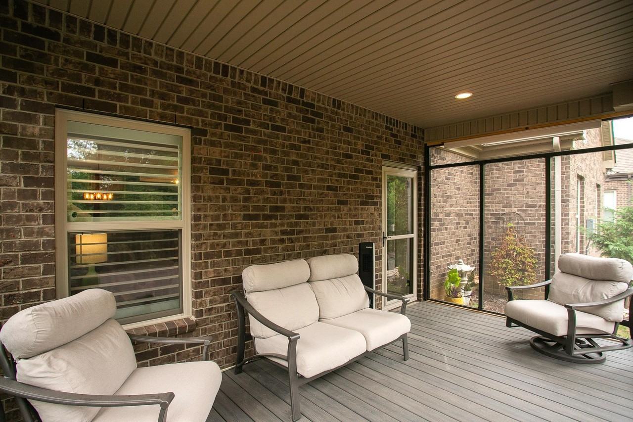 138 Monarchos Dr - Photo 6 of 47