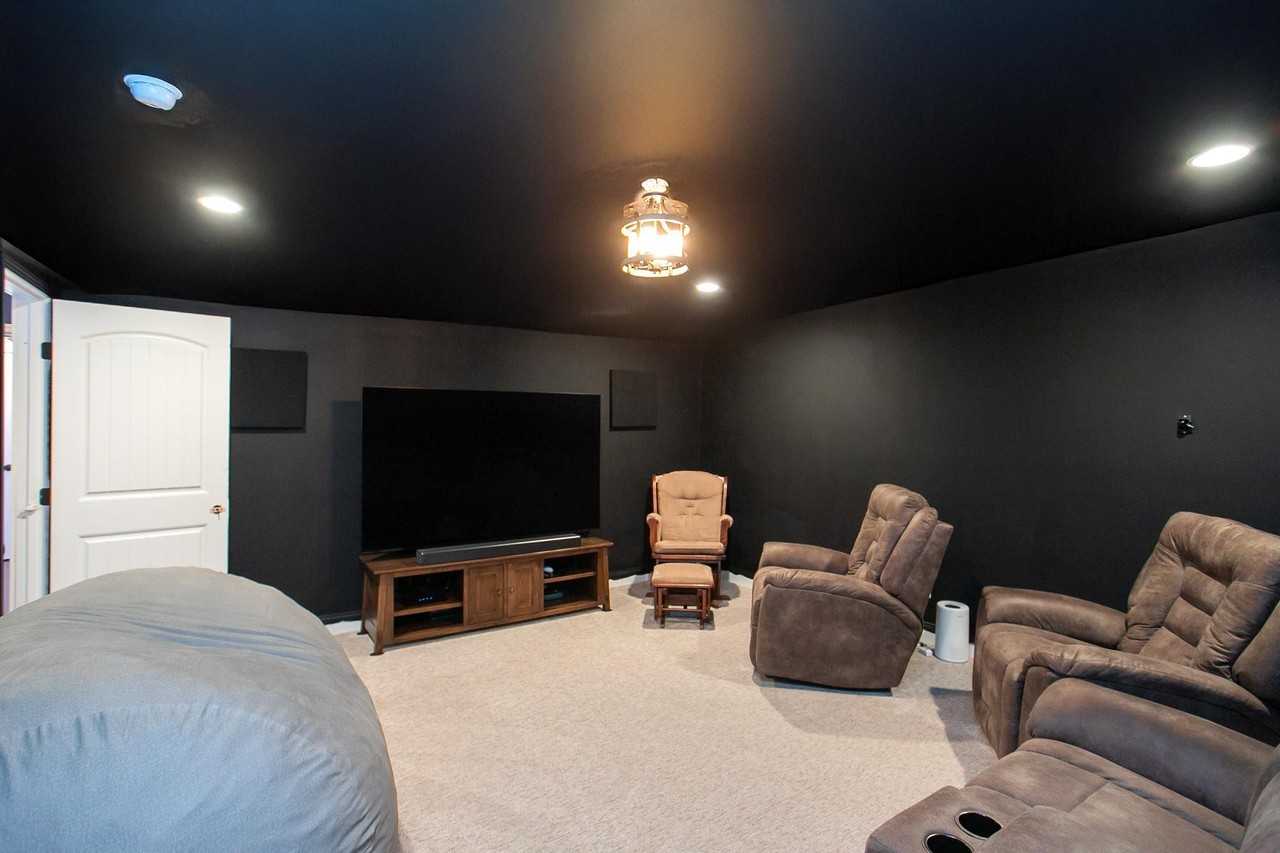 138 Monarchos Dr - Photo 5 of 47