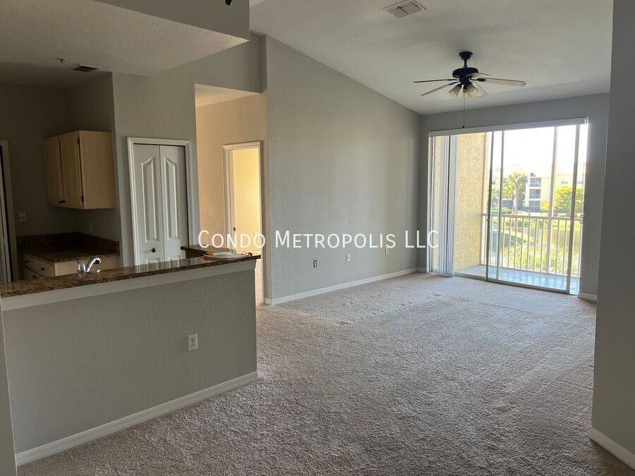 1175 Lake Shadow Cir #4302 - Photo 6 of 13