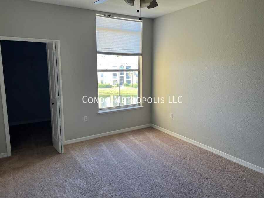 1175 Lake Shadow Cir #4302 - Photo 7 of 13