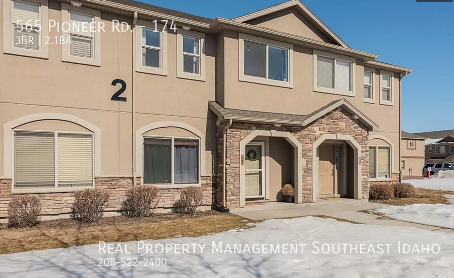 565 Pioneer Rd #174 - Photo 2 of 18