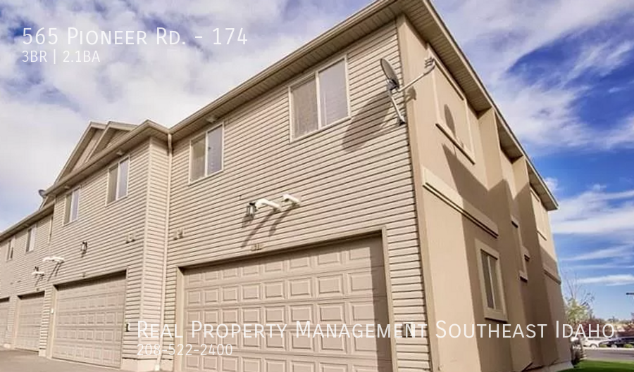 565 Pioneer Rd #174 - Photo 3 of 18