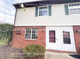 featured image of 935 S Court St #6