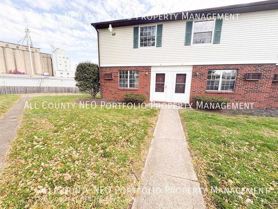 935 S Court St #6 - Photo 2 of 18