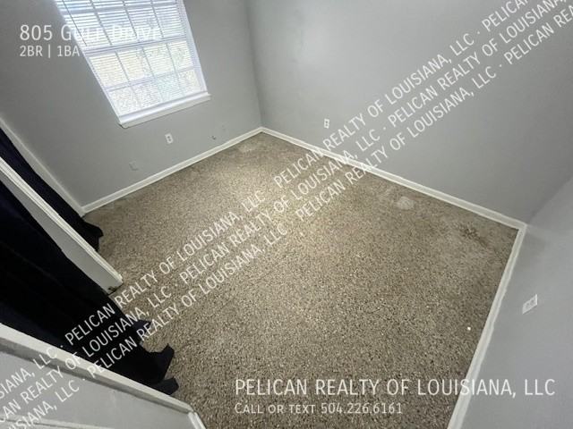 805 Gulf Dr - Photo 7 of 9