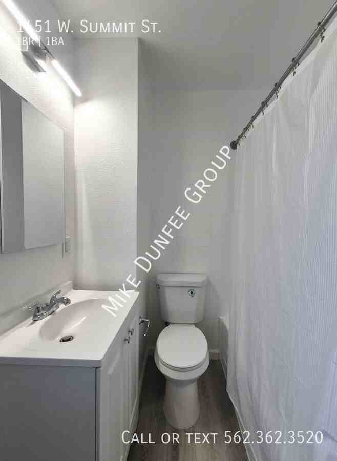 1451 W Summit St - Photo 6 of 6