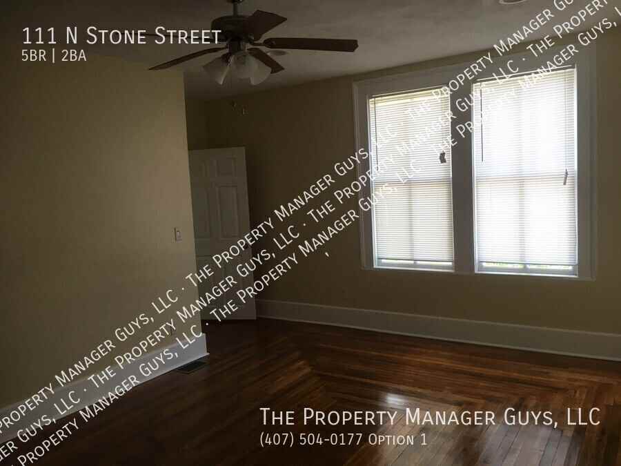 111 N Stone St - Photo 4 of 50