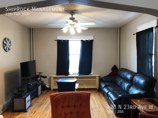 428 N 23rd Ave W - Photo 3 of 8