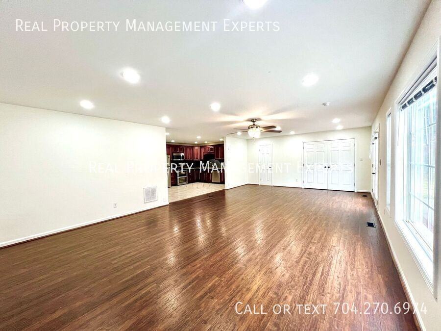 133 Polaris Dr - Photo 7 of 18