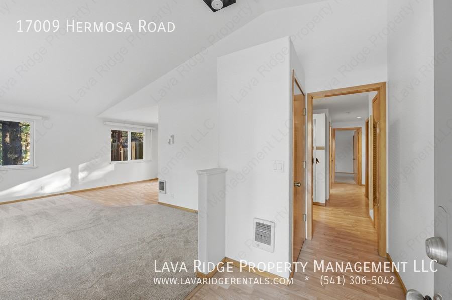 17009 Hermosa Rd - Photo 4 of 33